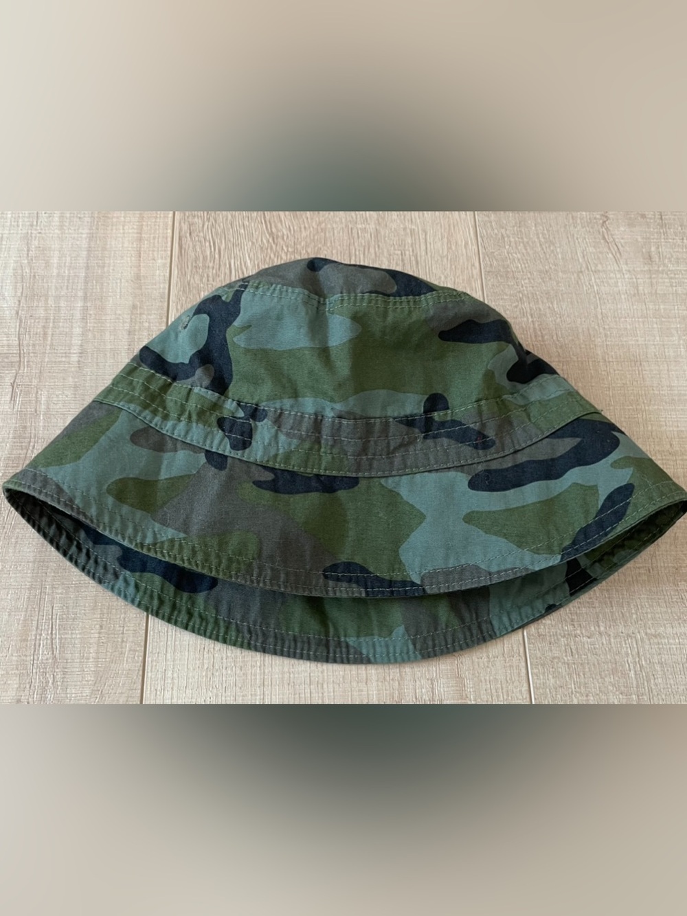 GAP Kids Camo Bucket Hat in Green and Black
